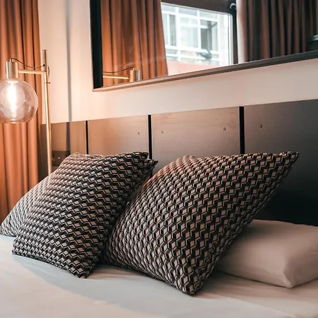 Poem By Airnest Апартаменты *