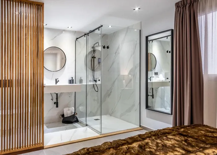 Poem By Airnest Лас-Пальмас-де-Гран-Канария