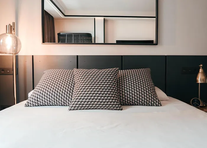 Poem By Airnest Апартаменты *