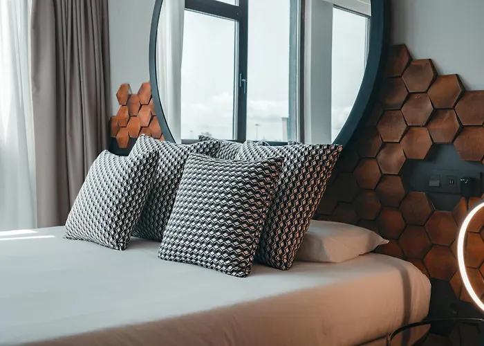 Poem By Airnest Апартаменты