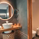 Poem By Airnest Apartment *