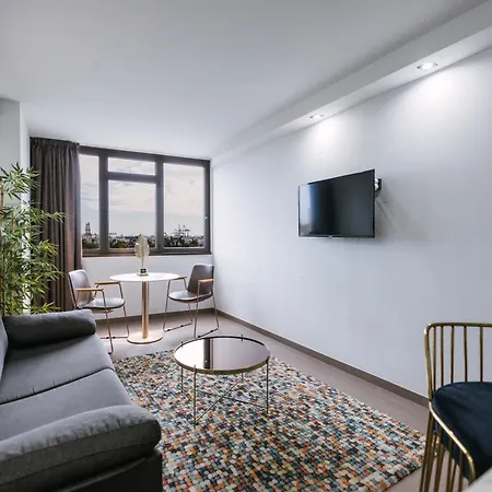 Apartament Poem By Airnest *