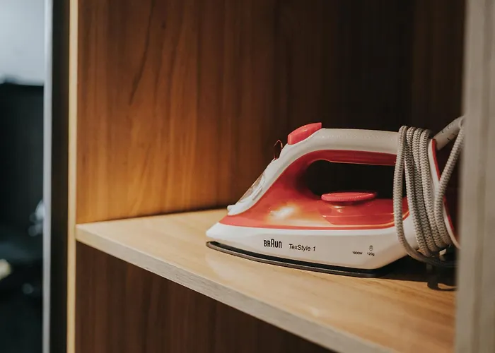 Daire Poem By Airnest