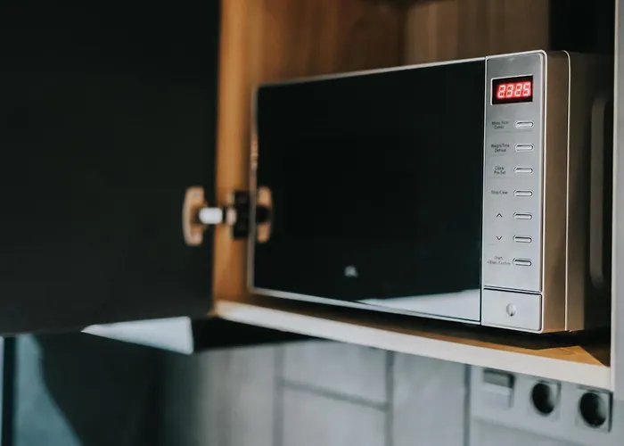 Daire Poem By Airnest *